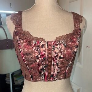 Women’s Dressy floral crop top